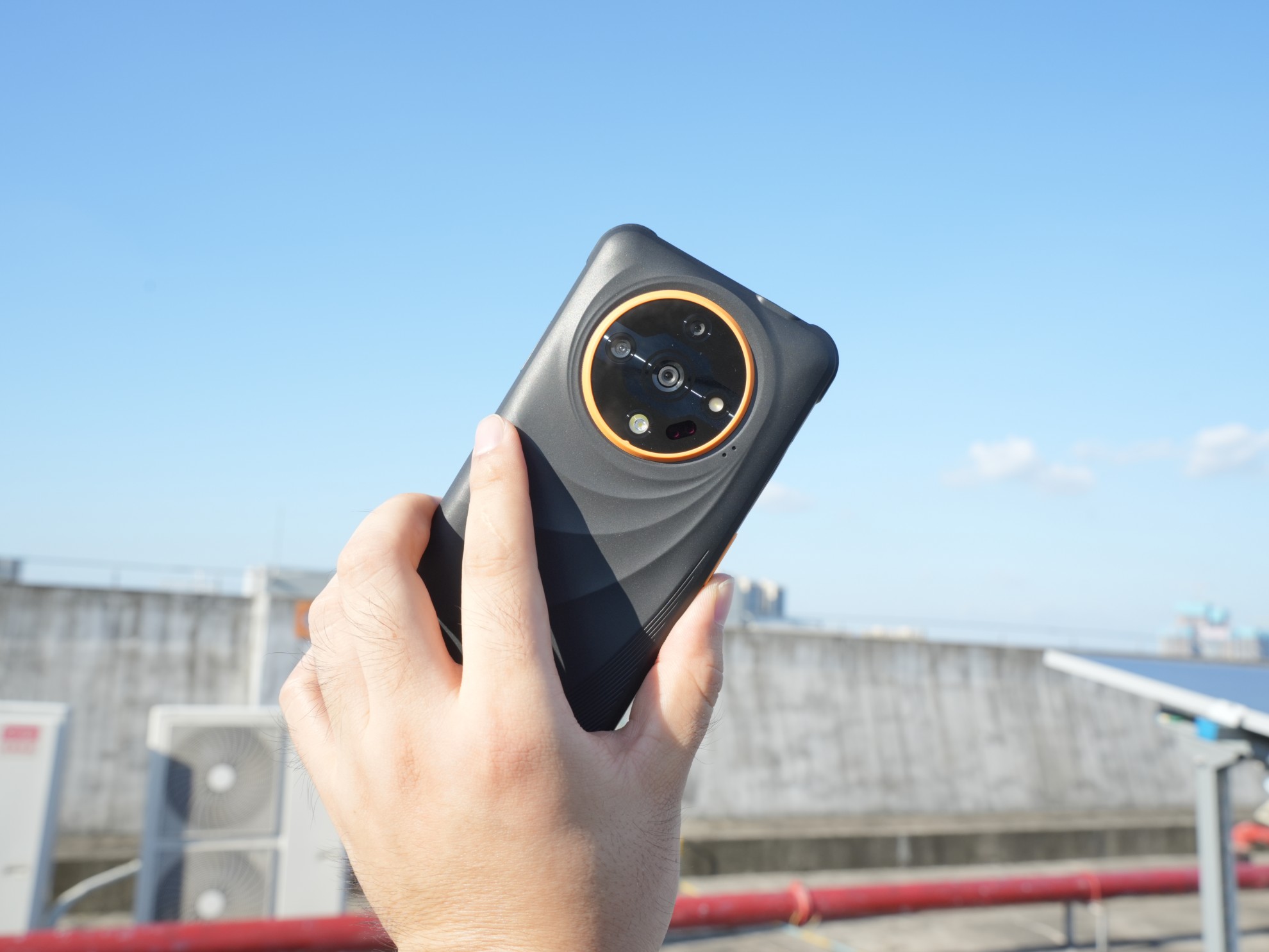 三款高性价比三防手机推荐：防水防尘防震全都有