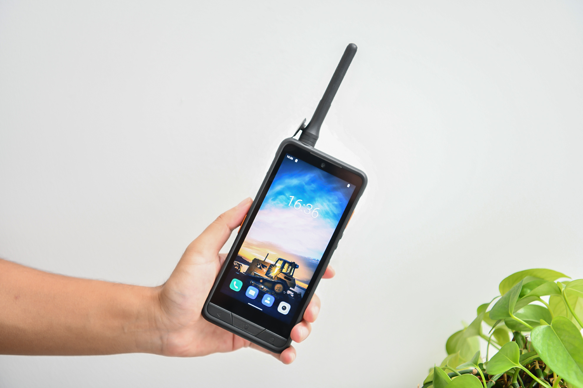 AORO M7 PDT防爆对讲机：PoC+PDT+IP68/IP69K，恶劣环境公专通信