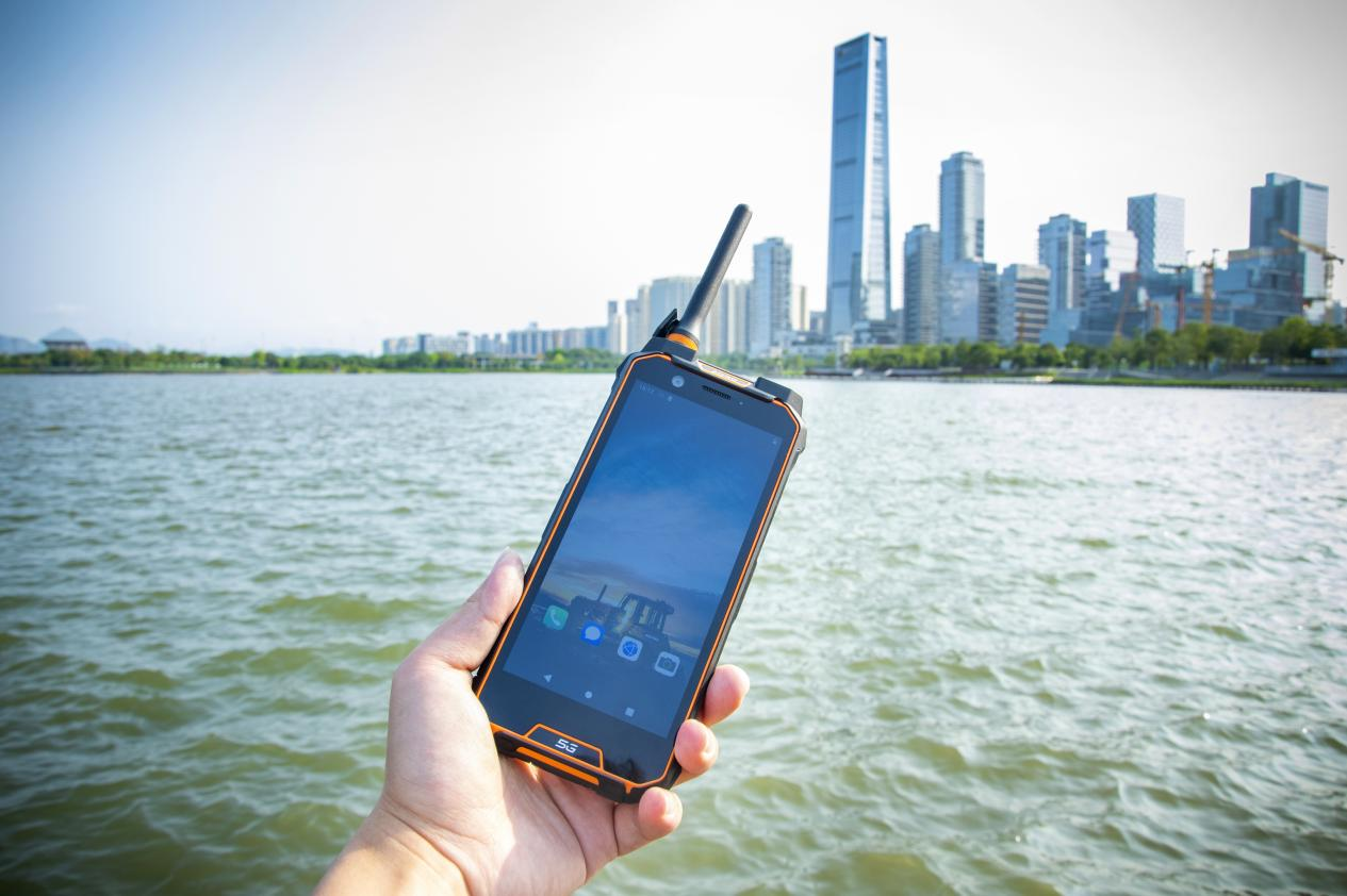 AORO遨游M5 5G数据采集多模融合通讯智能防爆手机
