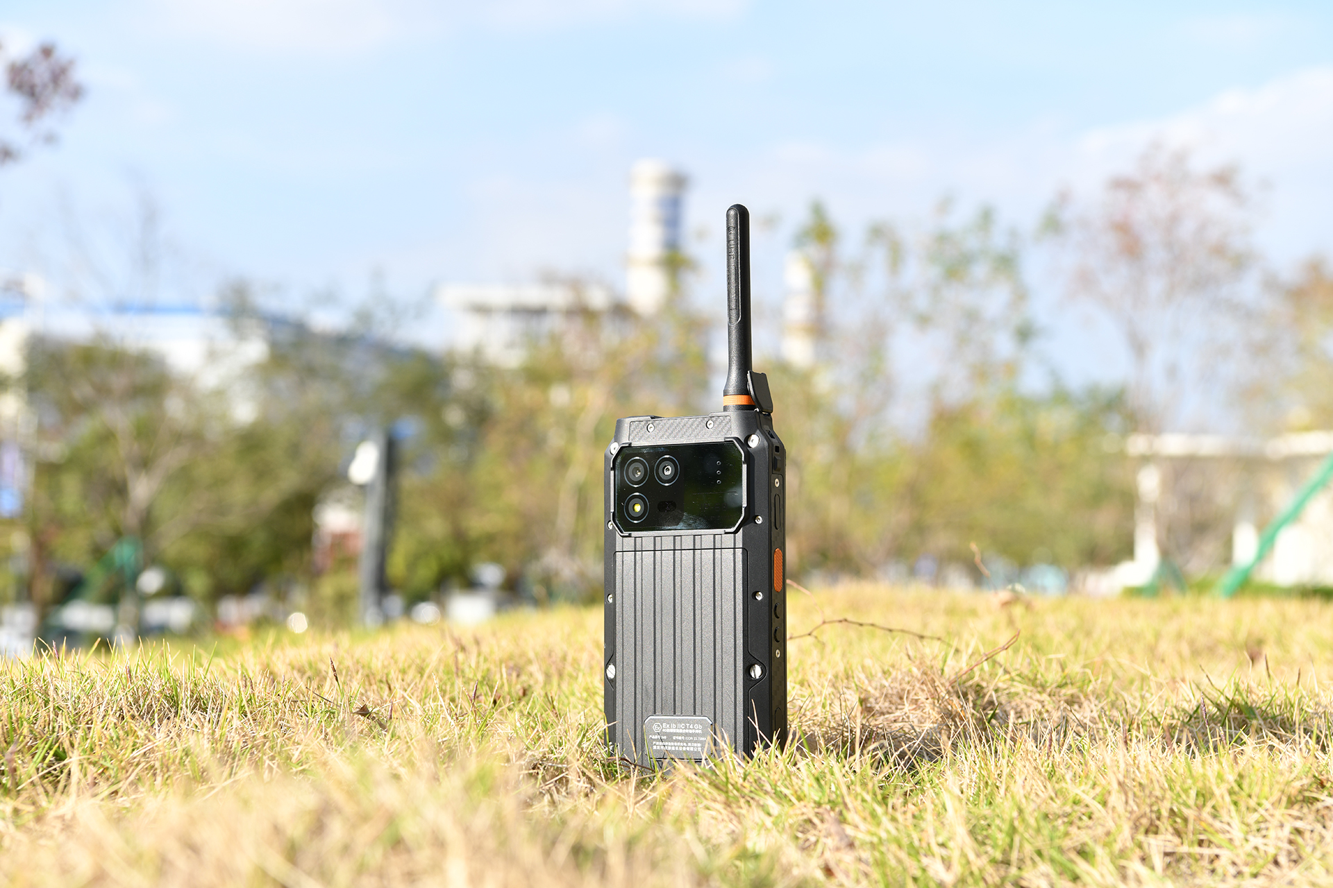 遨游M8防爆手机